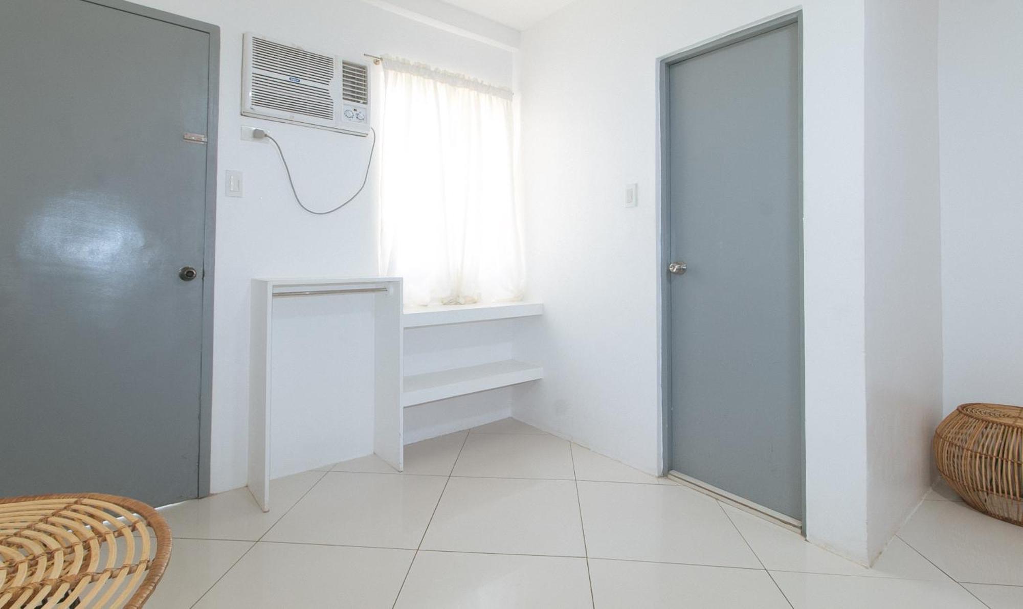 Reddoorz At Fat J Apartelle Mactan Cebu Екстер'єр фото