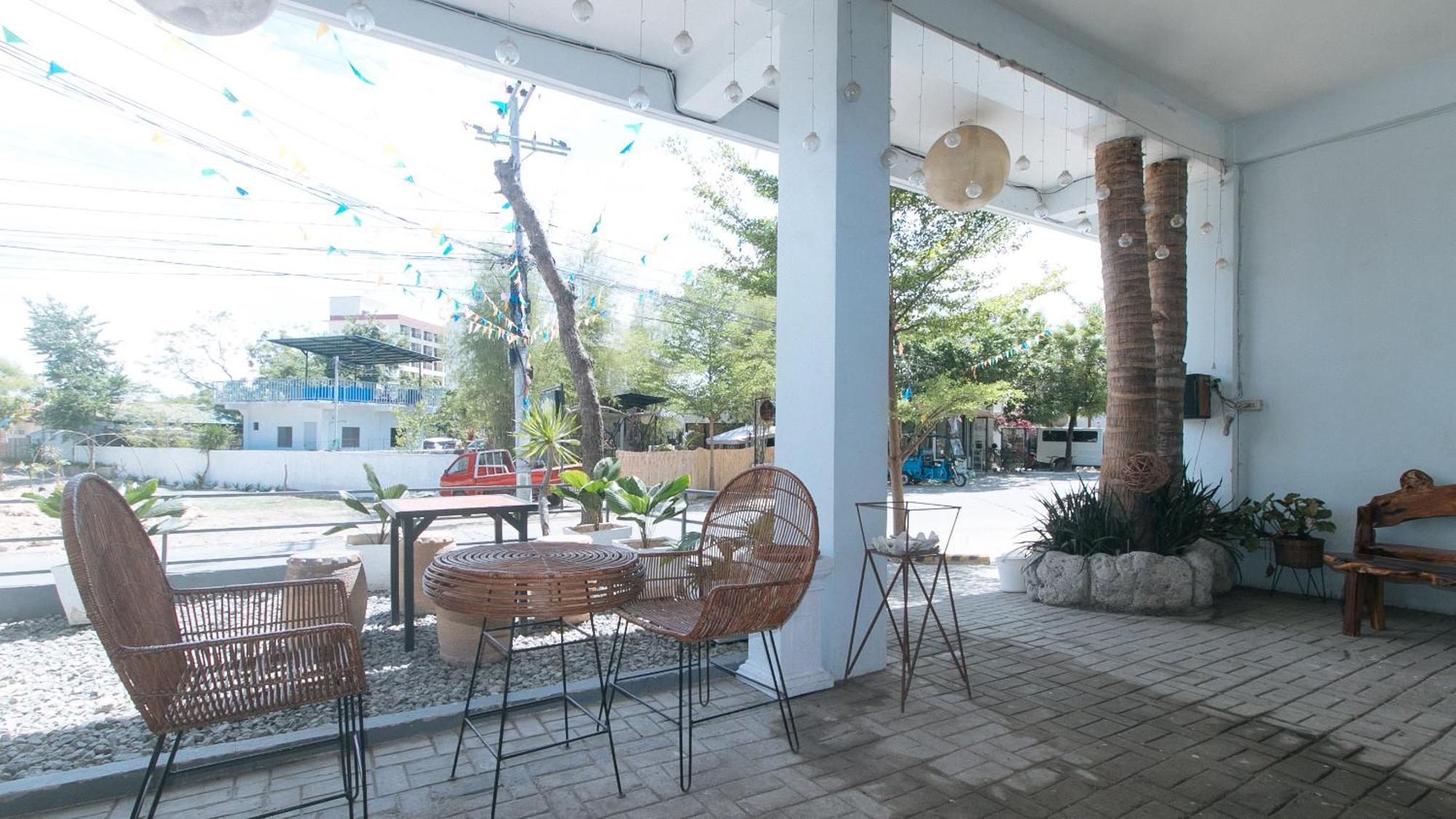 Reddoorz At Fat J Apartelle Mactan Cebu Екстер'єр фото