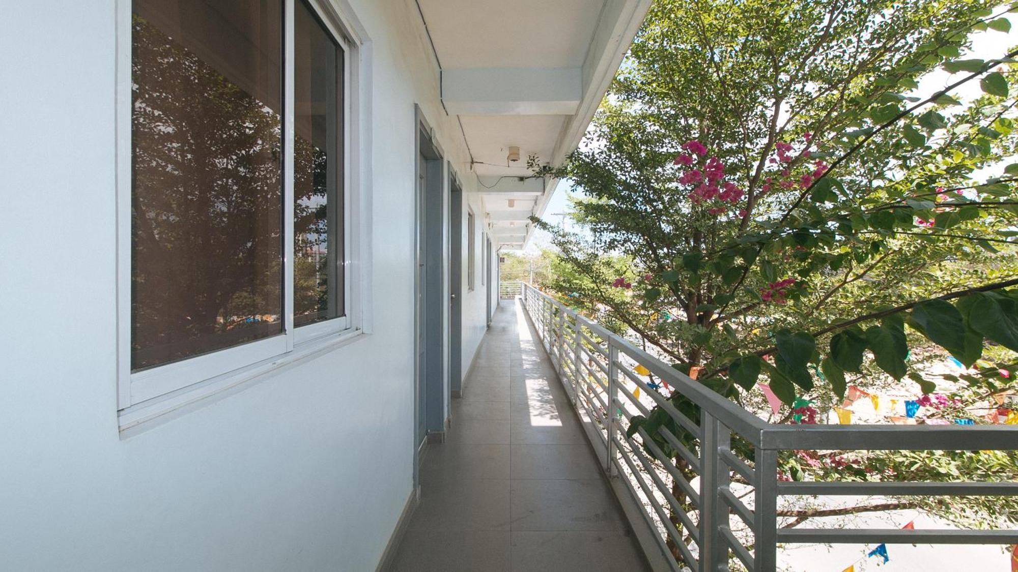 Reddoorz At Fat J Apartelle Mactan Cebu Екстер'єр фото