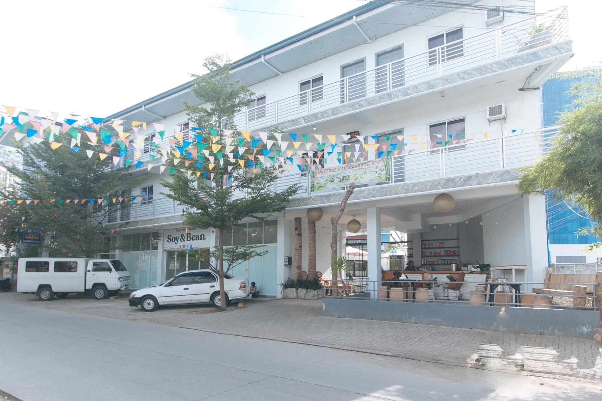 Reddoorz At Fat J Apartelle Mactan Cebu Екстер'єр фото